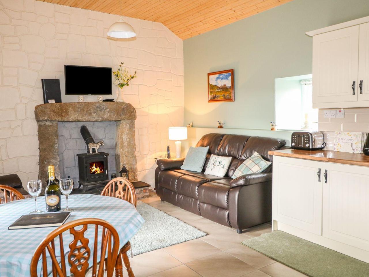 Pat White'S Cottage Ростревор Екстер'єр фото